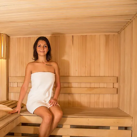 Laguna Park & Aqua Club Hotel 4*