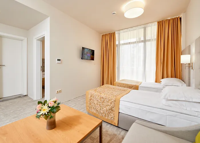 Laguna Park & Aqua Club Hotel