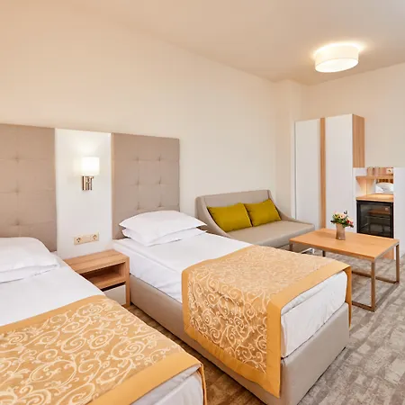 Hotell Laguna Park & Aqua Club 4*