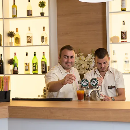 Hotell Laguna Park & Aqua Club Slăntjev Brjag