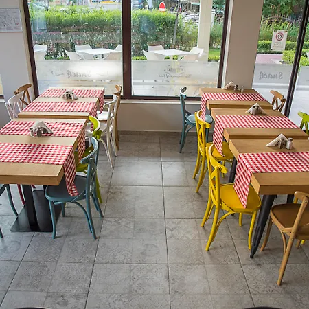 Laguna Park & Aqua Club 4* סאני ביץ'