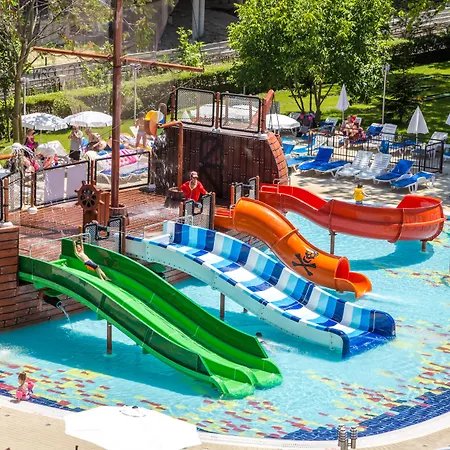 Laguna Park & Aqua Club Hotell 4*